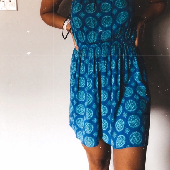 Blue halter cut dress - Picture 2 of 2